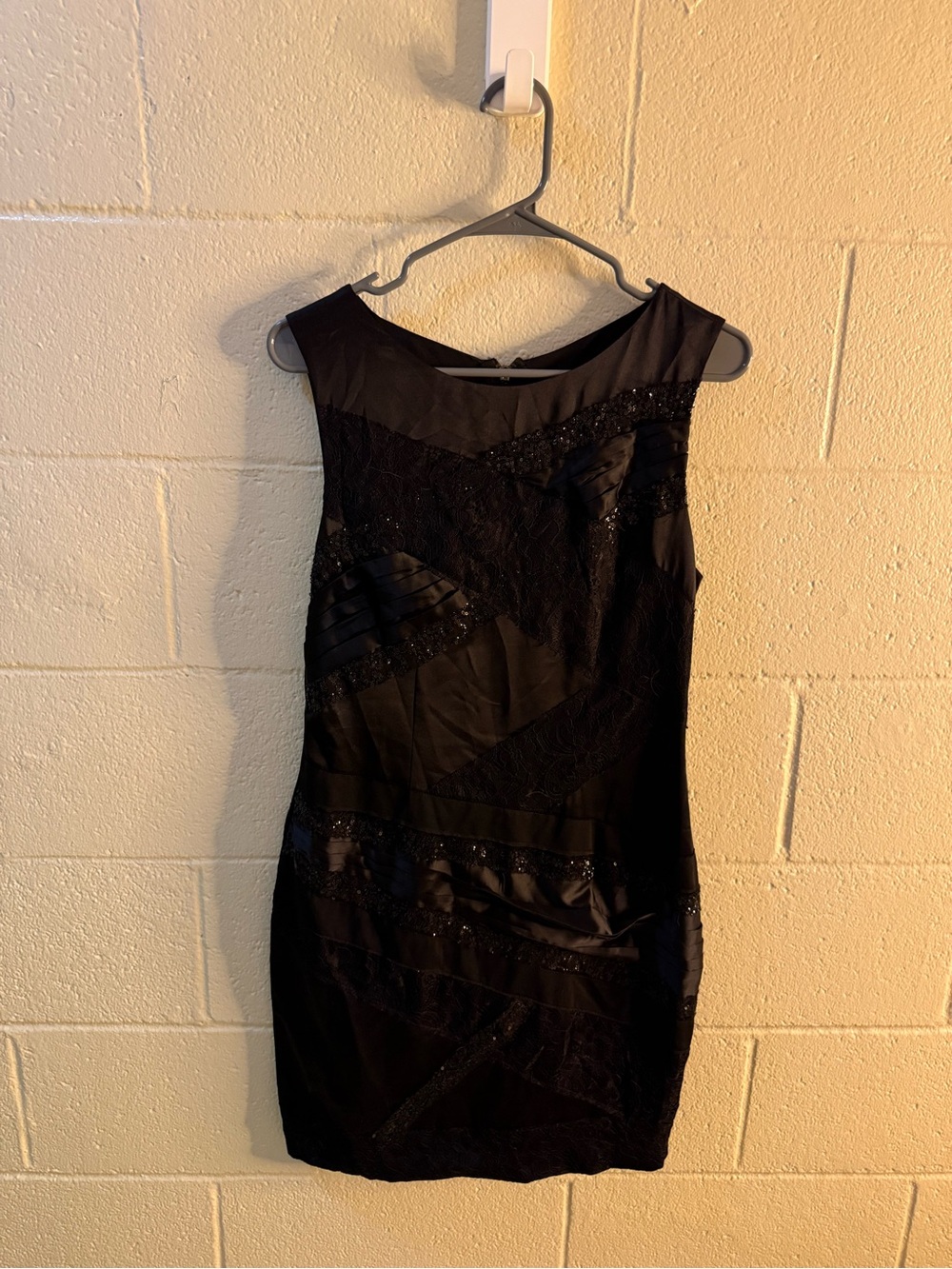Jessica Simpson Black Beaded Lace-Panel Midi Dress